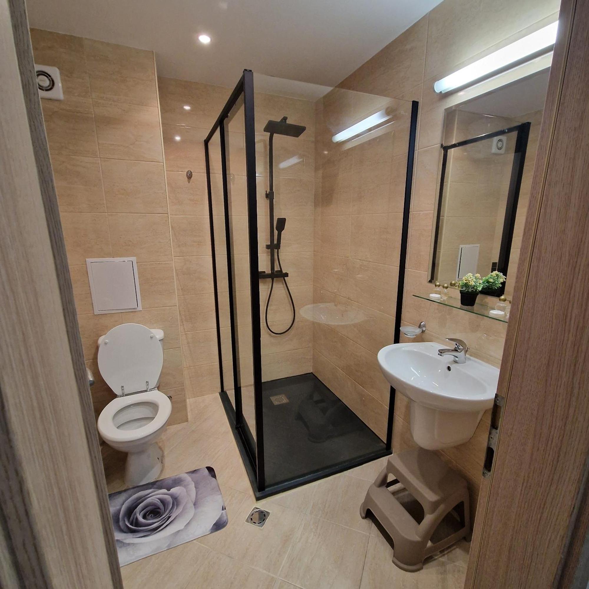 Private Apartment In Star Dreams Complex Sveti Vlas Bagian luar foto